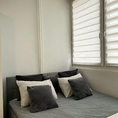 Przytulna Kawalerka Appartement Warschau Buitenkant foto