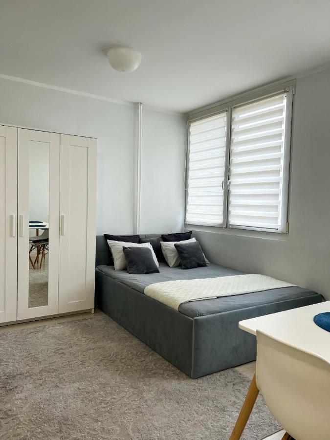 Przytulna Kawalerka Appartement Warschau Buitenkant foto
